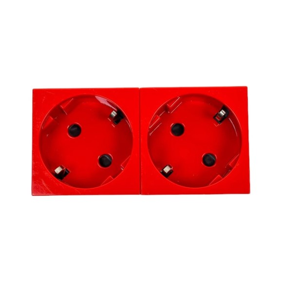 Розетка Legrand 2х2к+З Нем.Ст. 45 (Крас.) 077272