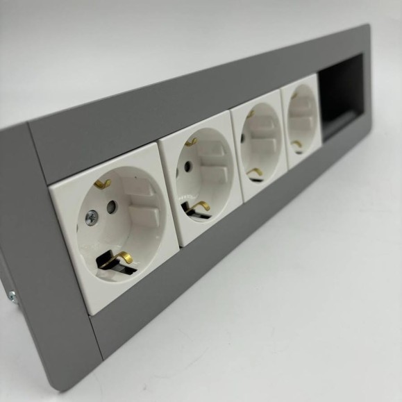 Встраиаемая модульная розетка Inrior на 4 EURO и свободные модули под стандарт Legrand 45x45 LD-06-80