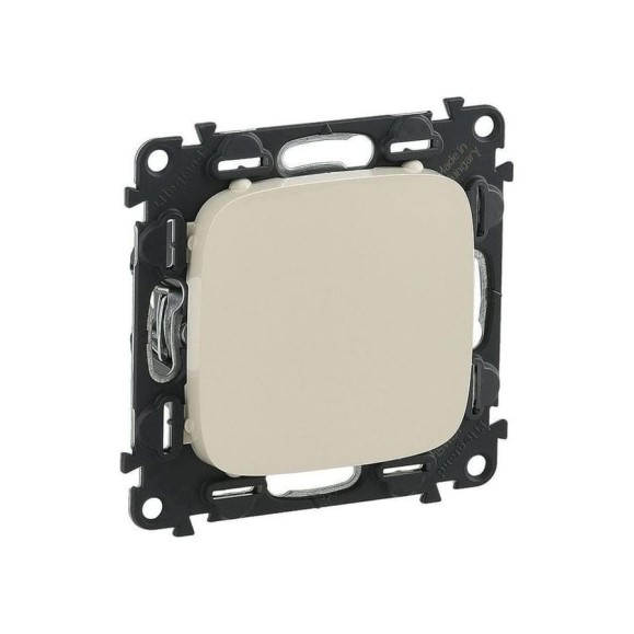 Заглушка Legrand Valena ALLURE с суппортом, с лицевой панелью, слоновая кость 755186 Заглушка Legrand Valena ALLURE с суппортом, с лицевой панелью, слоновая кость 755186