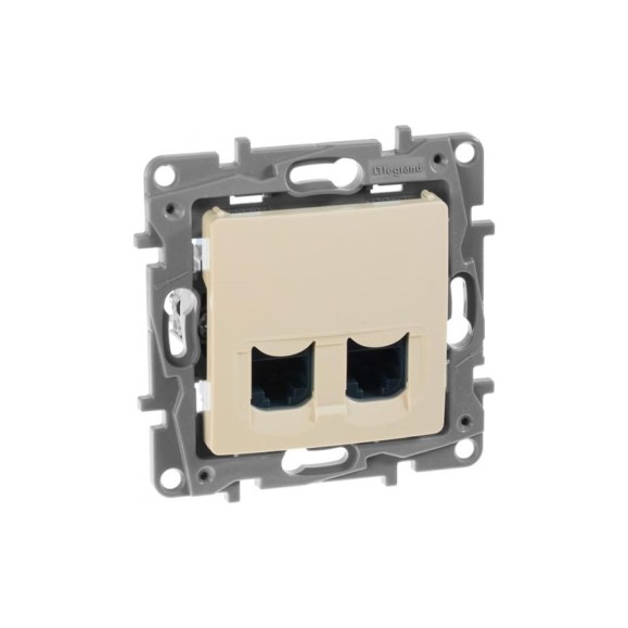 Розетка компьютерная двойная Legrand Etika RJ45, категория 6, UTP, слоновая кость 672354