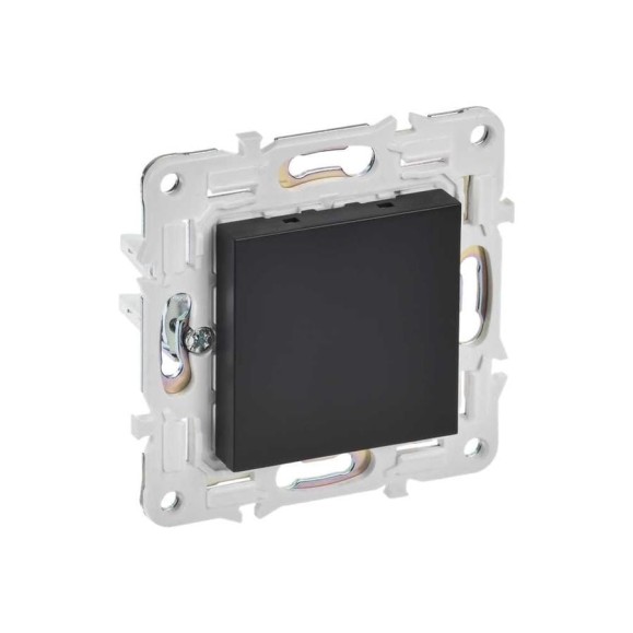 Заглушка с суппортом IEK SKANDY SK-C01Bl черный SK-PL10-K02