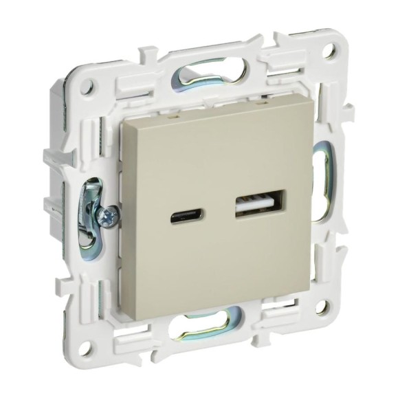 Розетка IEK SKANDY USB A+C 18Вт SK-R13B бежевый SK-U22-018-K10