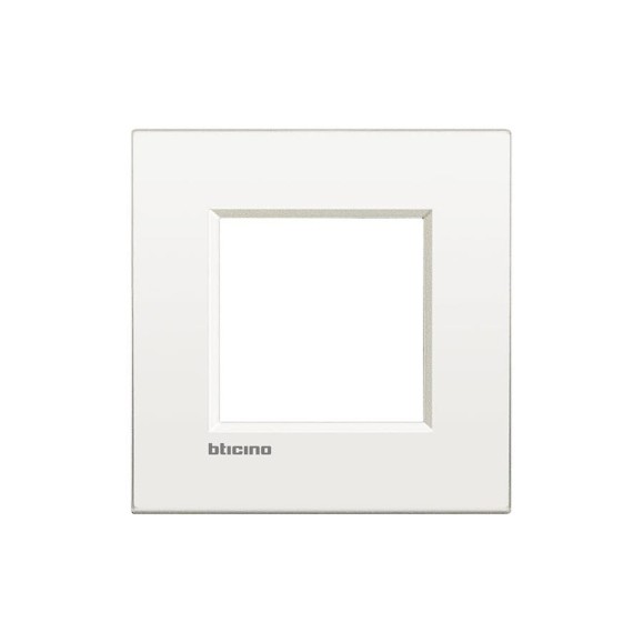 Рамка Bticino Livinglight AIR 1 пост, цвет Белый LNC4802BN Рамка Bticino Livinglight AIR 1 пост, цвет Белый LNC4802BN