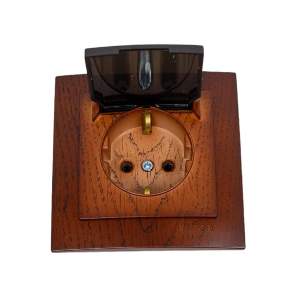 Розетка NILSON 1СП з/к крышка орех Touran wood 24271018