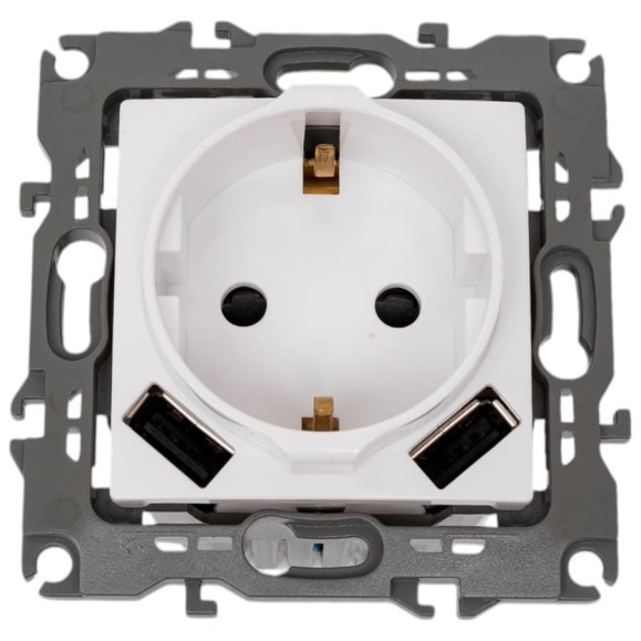 Розетка 2PE ЭРА 12410901 16A/250В, шторки, с 2xUSB, 5В/3А, 12, белый 10/100/2000 Б0047840 Розетка 2PE ЭРА 12410901 16A/250В, шторки, с 2xUSB, 5В/3А, 12, белый 10/100/2000 Б0047840