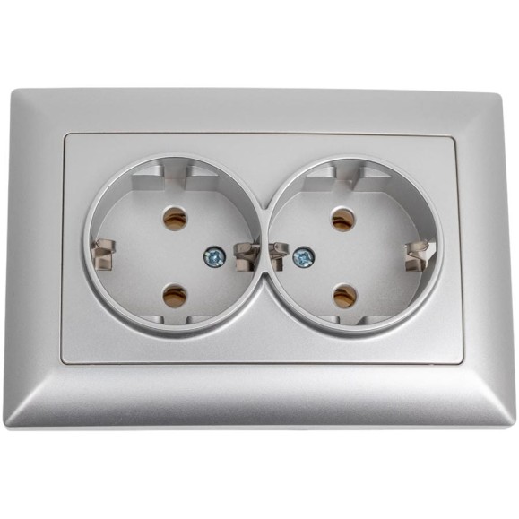 Розетка Intro Solo с заземлением двойная 2x2P+E Schuko, 16А-250В, IP20, СУ, алюминий, Б0053664 Розетка Intro Solo с заземлением двойная 2x2P+E Schuko, 16А-250В, IP20, СУ, алюминий, Б0053664