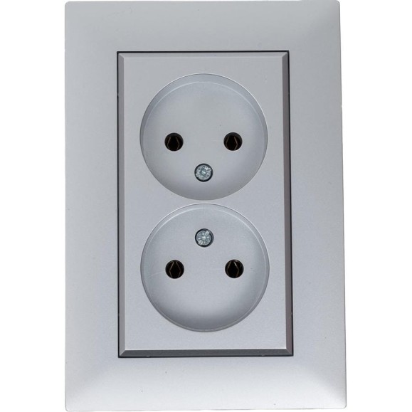 Розетка MAKEL 2-я без заземления СП KAREA RIZZ 16А IP20 сереб. 88065017