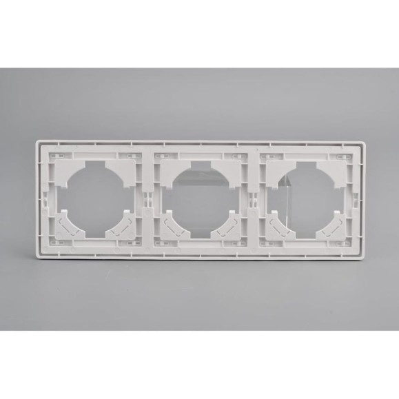 3-местная рамка ALTECH ENCORE 3PW белая 07409
