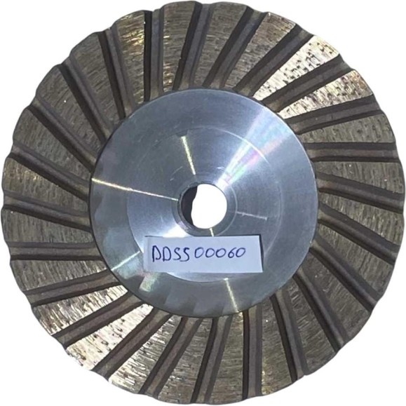 Круг для шлифовки DIAMUT d=100мм (гранит/мрамор, переходник M14) DDSS00060 Круг для шлифовки DIAMUT d=100мм (гранит/мрамор, переходник M14) DDSS00060