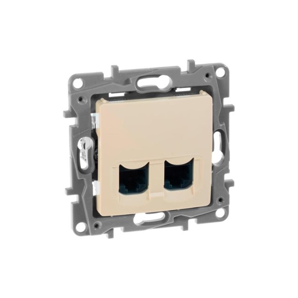 Розетка компьютерная 2-ая IEK ETIKA RJ45 кат.6 UTP слоновая кость 672354