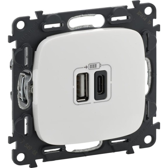 Зарядное устройство Legrand Valena Allure с 2 USB-разъемами тип A-тип C 240 В/5 В 3000 мА белое 754965
