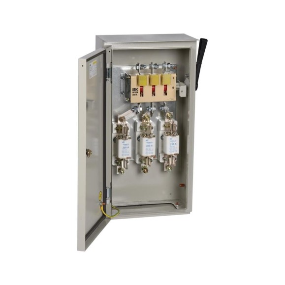 Ящик с рубильником и предохранителями IEK ЯРП-250А 74 У1 IP54 YARP-250-74-54