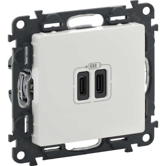 Зарядное устройство Legrand Valena Life с двумя USB-разъемами тип C-тип C 240 В/5 В 3000 мА белое 753107