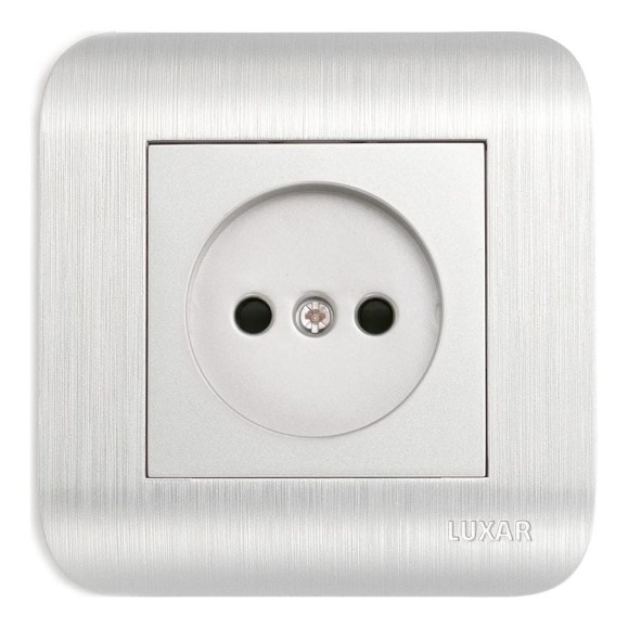 Розетка LUXAR Deco с/у без з/к серебро с рифленой рамкой, 250В 16А 4606400620273 Розетка LUXAR Deco с/у без з/к серебро с рифленой рамкой, 250В 16А 4606400620273