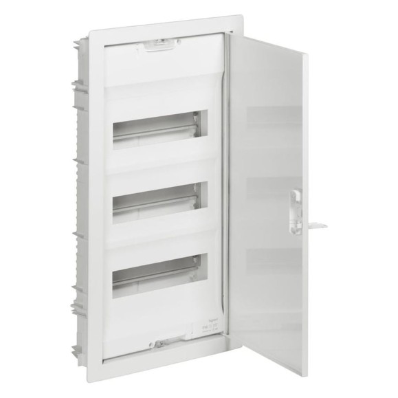 Встраиваемый щит Legrand Nedbox с металлической дверью RAL 9010 4 рейки 48+8 модулей 001434